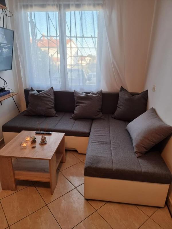Apartmani Petra Pula Ngoại thất bức ảnh