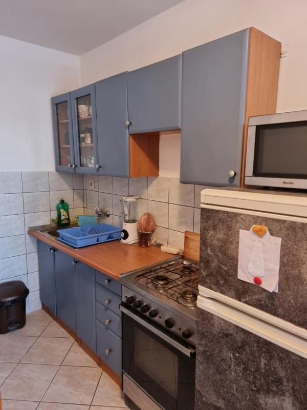 Apartmani Petra Pula Ngoại thất bức ảnh