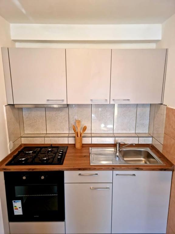 Apartmani Petra Pula Ngoại thất bức ảnh