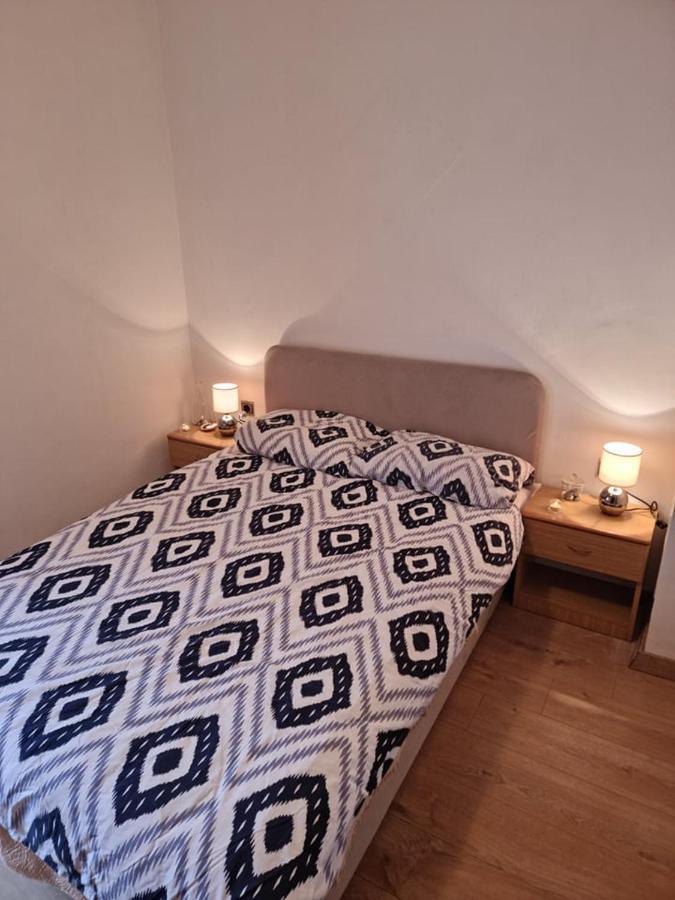 Apartmani Petra Pula Ngoại thất bức ảnh