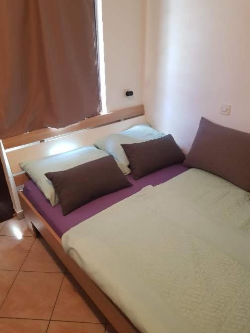 Apartmani Petra Pula Ngoại thất bức ảnh